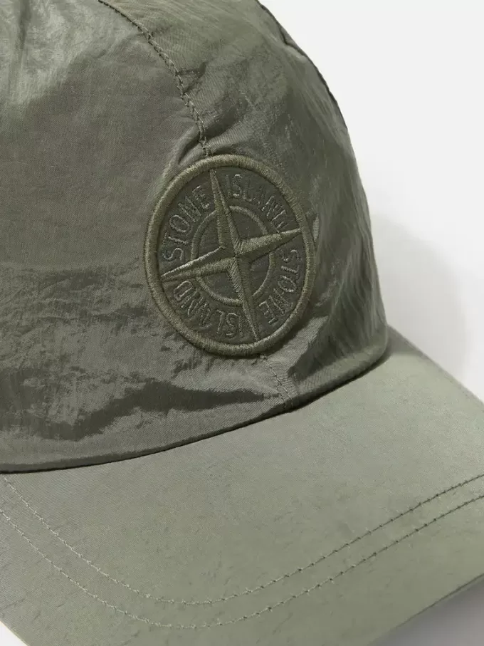 Baseballkappe mit Kordelzug und Compass-Stickerei