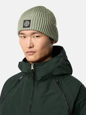 Beanie mit Compass-Logo-Patch