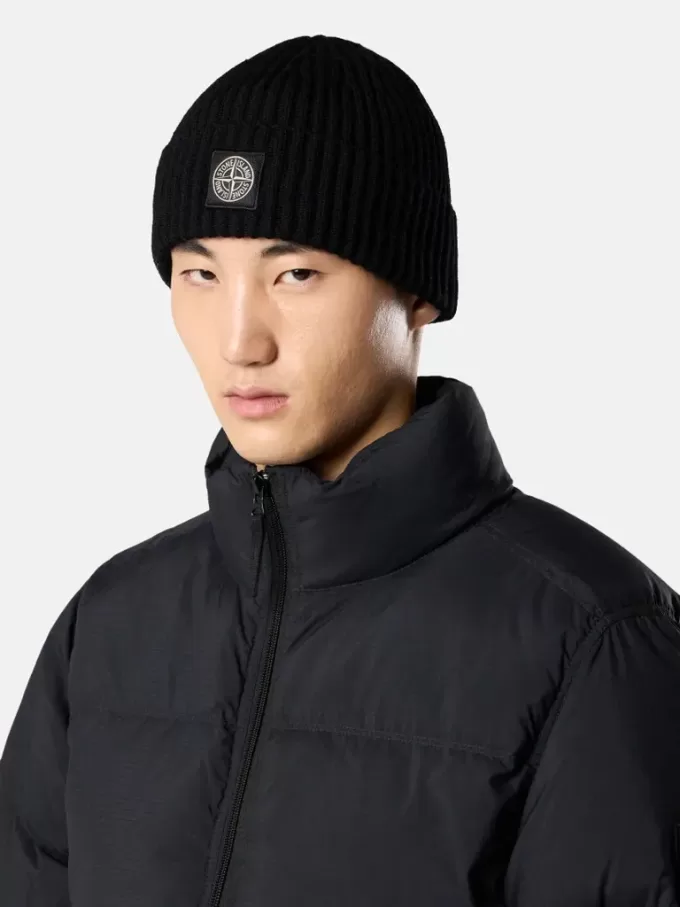 Beanie mit Compass-Logo-Patch