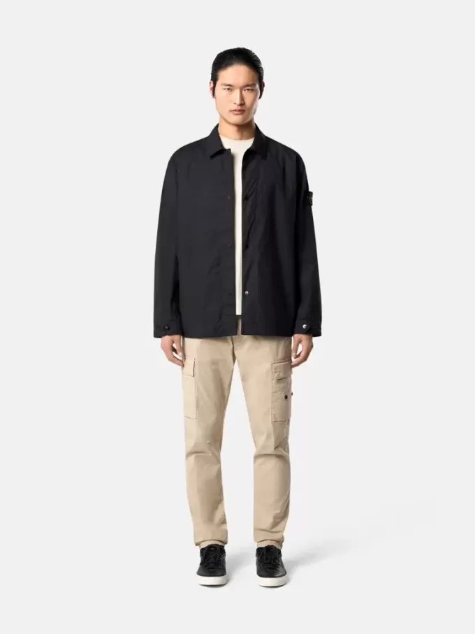 Bequemes Overshirt mit Eingrifftaschen und Druckknopfverschluss