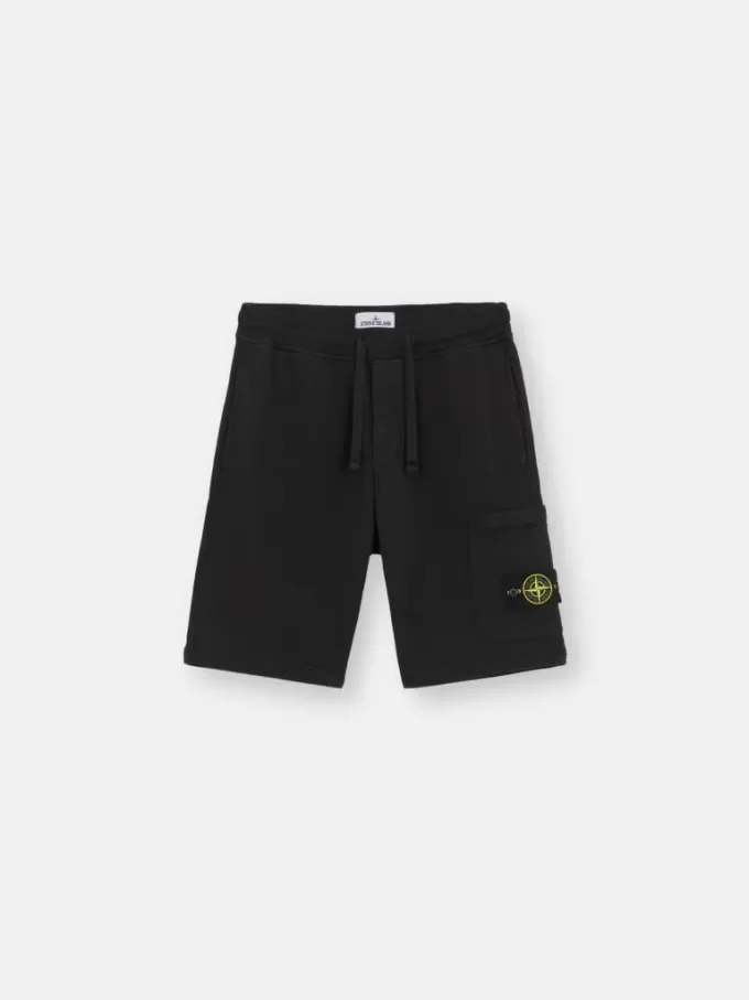 Bermudashorts in regulärer Passform mit elastischem Bund.