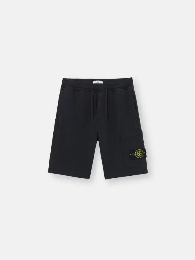 Bermudashorts in regulärer Passform mit elastischem Bund.