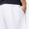 Bermudashorts in regulärer Passform mit elastischem Bund.