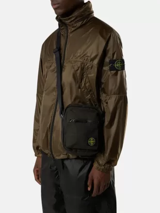 Beuteltasche mit Reißverschlussfächern und verstellbarem Riemen
