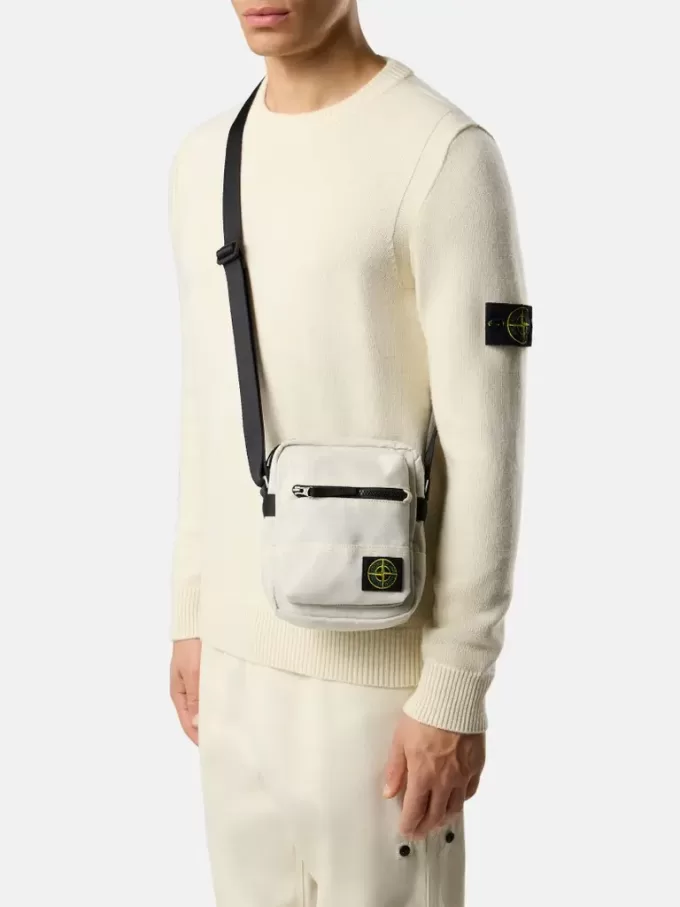 Beuteltasche mit Reißverschlussfächern und verstellbarem Riemen
