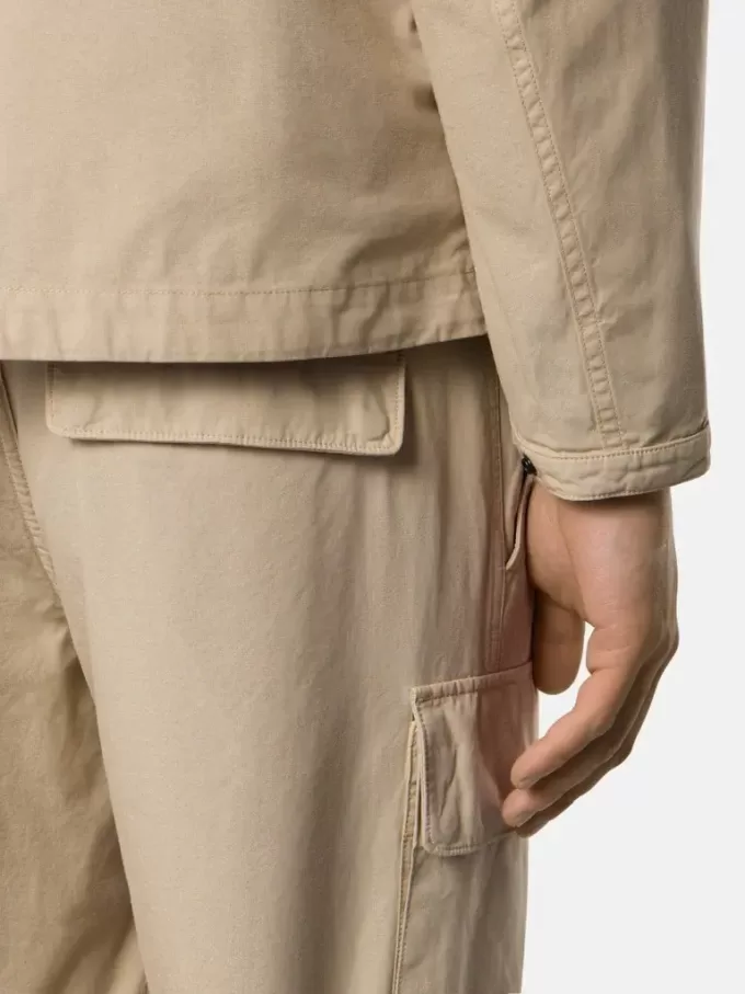 Cargohose in regulärer Passform mit Druckknopf- und Reißverschlusstaschen