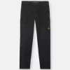 Cargohose mit normaler, konisch zulaufender Passform und Reißverschlusstaschen.
