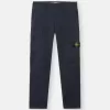 Cargohose mit normaler, konisch zulaufender Passform und Reißverschlusstaschen.