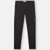 Cargohose mit normaler, konisch zulaufender Passform und Reißverschlusstaschen.