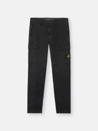 Cargohose mit normaler, konisch zulaufender Passform und Reißverschlusstaschen.