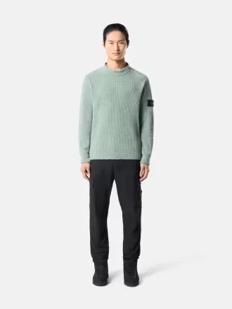 Cargohose mit normaler, konisch zulaufender Passform und Reißverschlusstaschen.