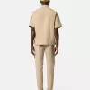 Cargohose mit normaler, konischer Passform und Reißverschlusstaschen.