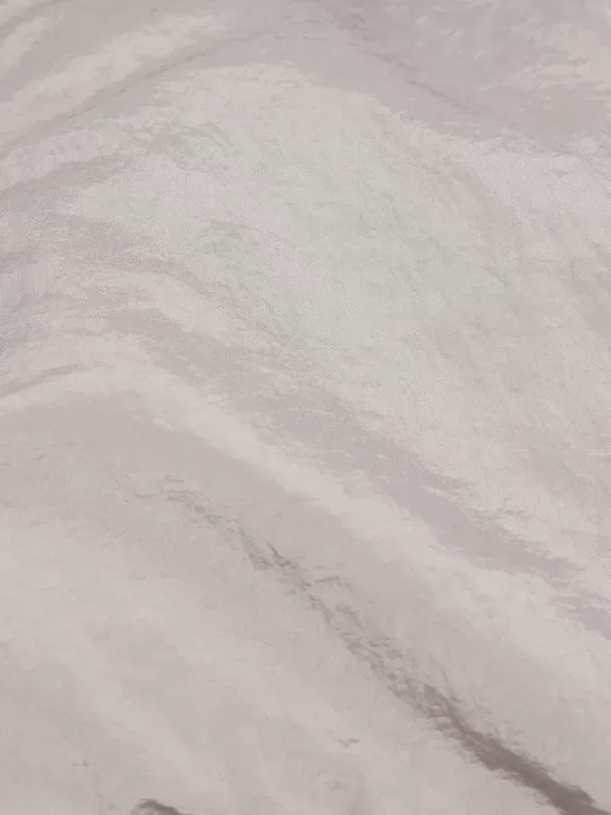 Daunenjacke mit Anti-Drop- und Druckknopftaschen