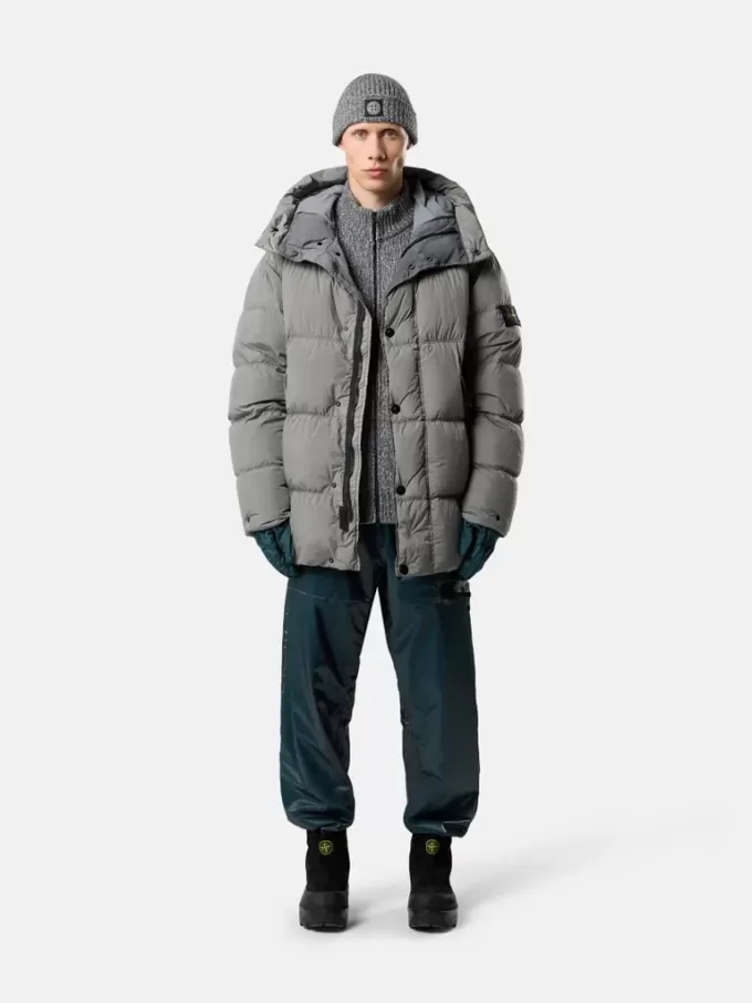 Kapuzenparka aus Daunen mit Windschutz