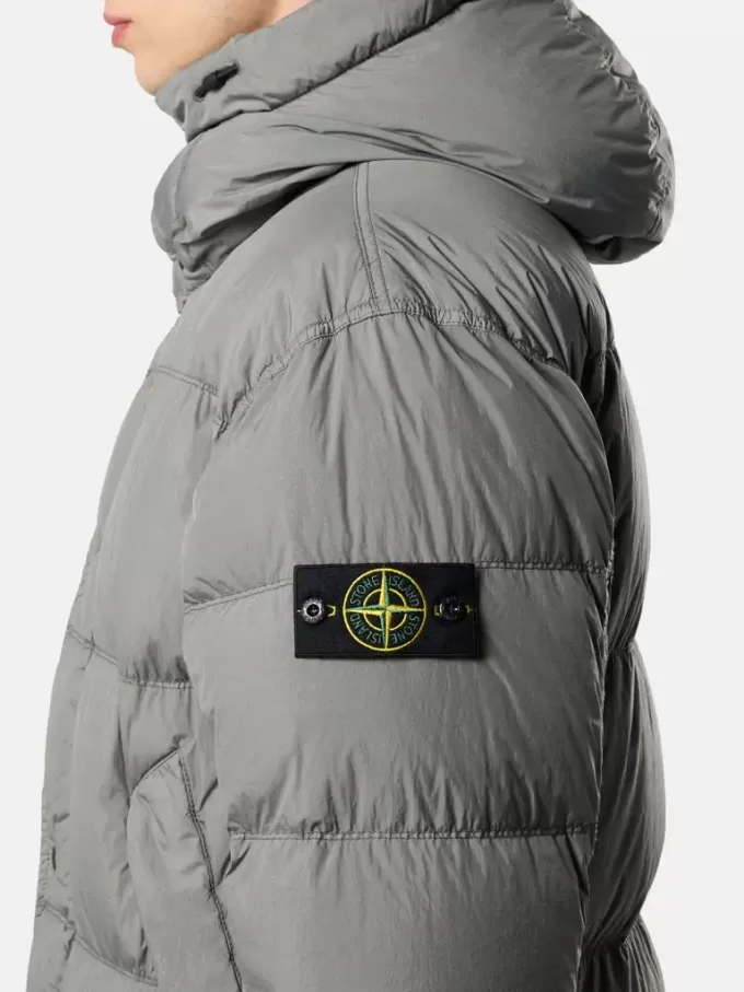 Kapuzenparka aus Daunen mit Windschutz