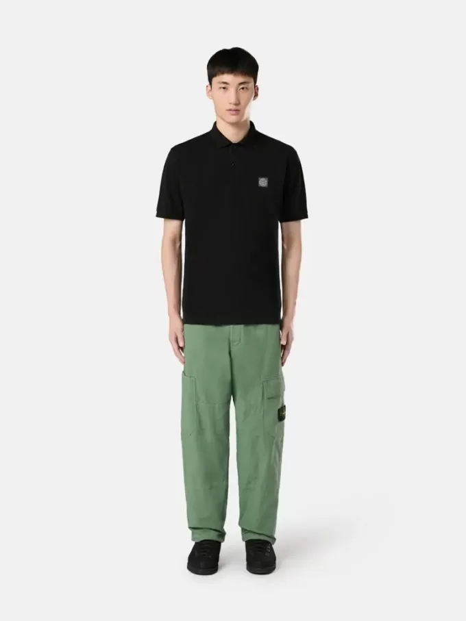 Kurzärmeliges Polohemd in regulärer Passform mit Kompass-Aufnäher
