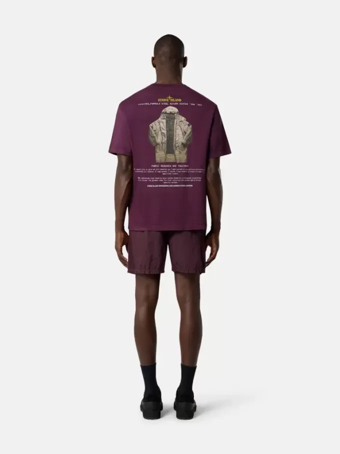 Kurzärmeliges T-Shirt in regulärer Passform mit saisonalem „Archivio”-Print