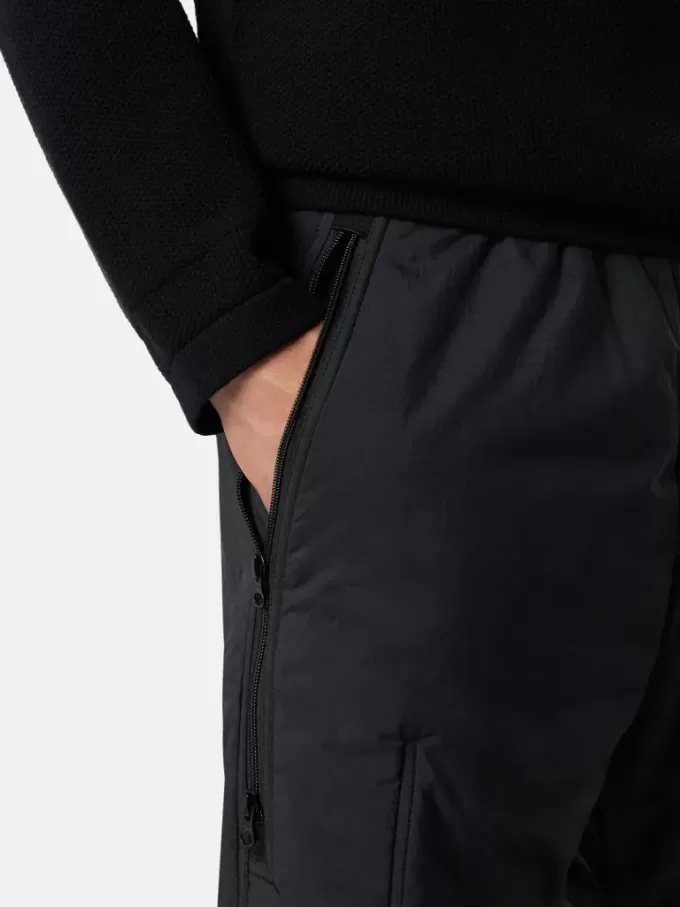 Lockere Jogginghose mit Reißverschlusstaschen und Polsterung