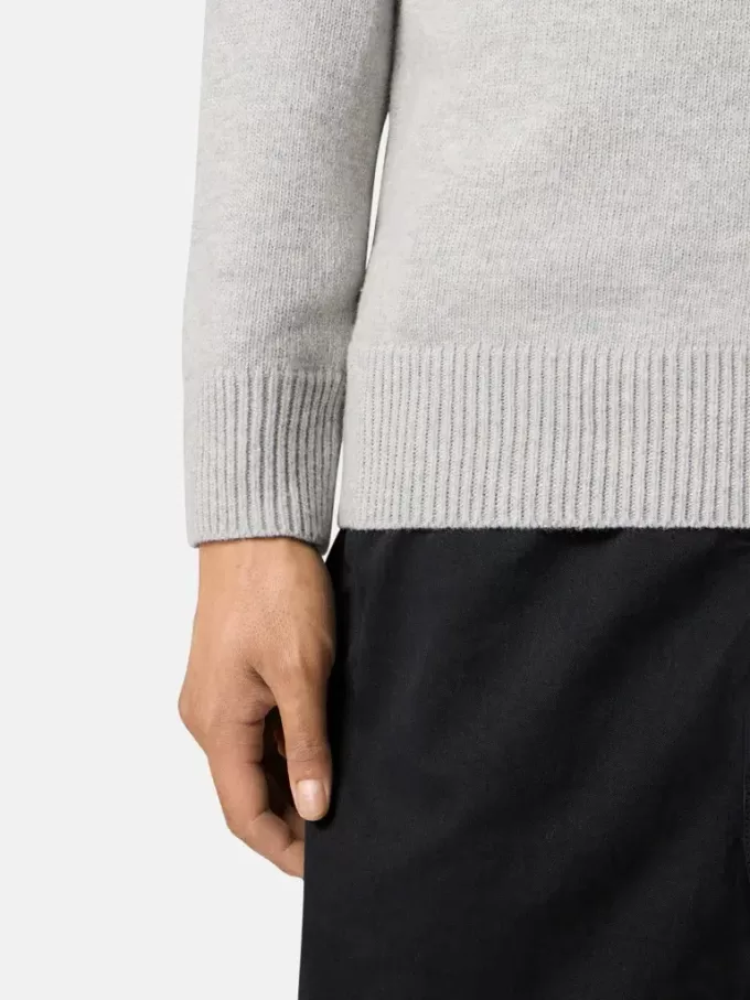 Pullover mit halbem Reißverschluss und Filzbesatz