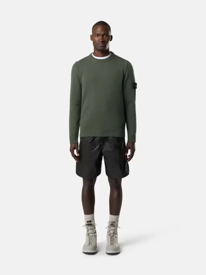 Pullover mit Rundhalsausschnitt und Details in Umkehrmaschen