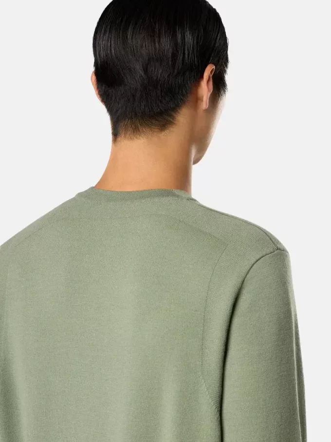 Pullover mit Rundhalsausschnitt und Details in Umkehrmaschen