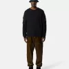 Regular-Fit-Sweatshirt mit Rundhalsausschnitt und Ärmeltaschen