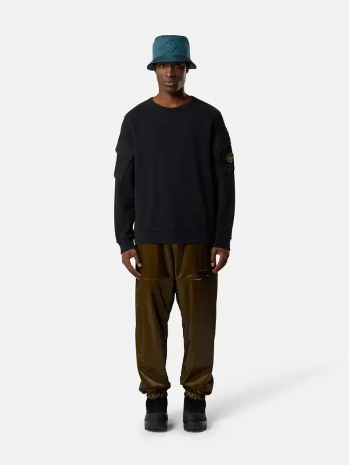 Regular-Fit-Sweatshirt mit Rundhalsausschnitt und Ärmeltaschen