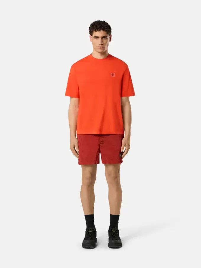 Regular-Fit-T-Shirt mit kurzen Ärmeln und Compass-Patch