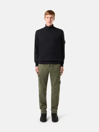 Rollkragenpullover mit gerippten Bündchen