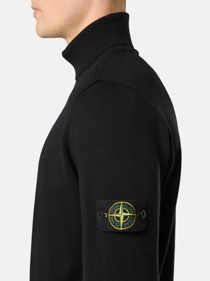 Rollkragenpullover mit gerippten Bündchen