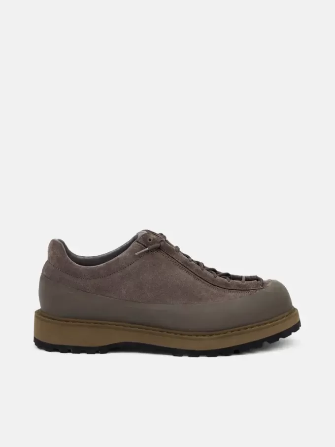 Schnürsneaker mit Gummirand und Profilsohle