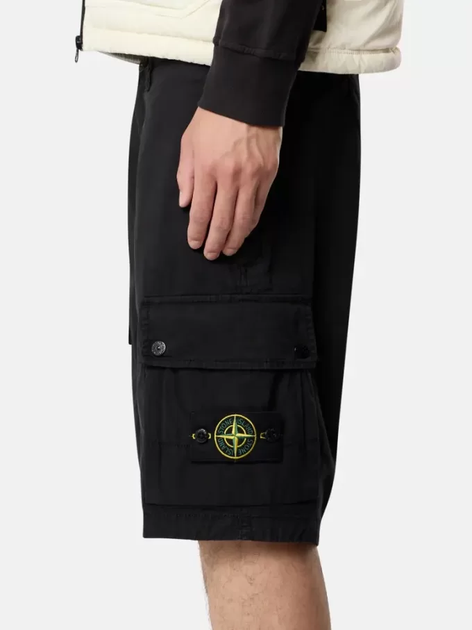 Slim-Fit-Bermudashorts mit Reißverschlusstaschen