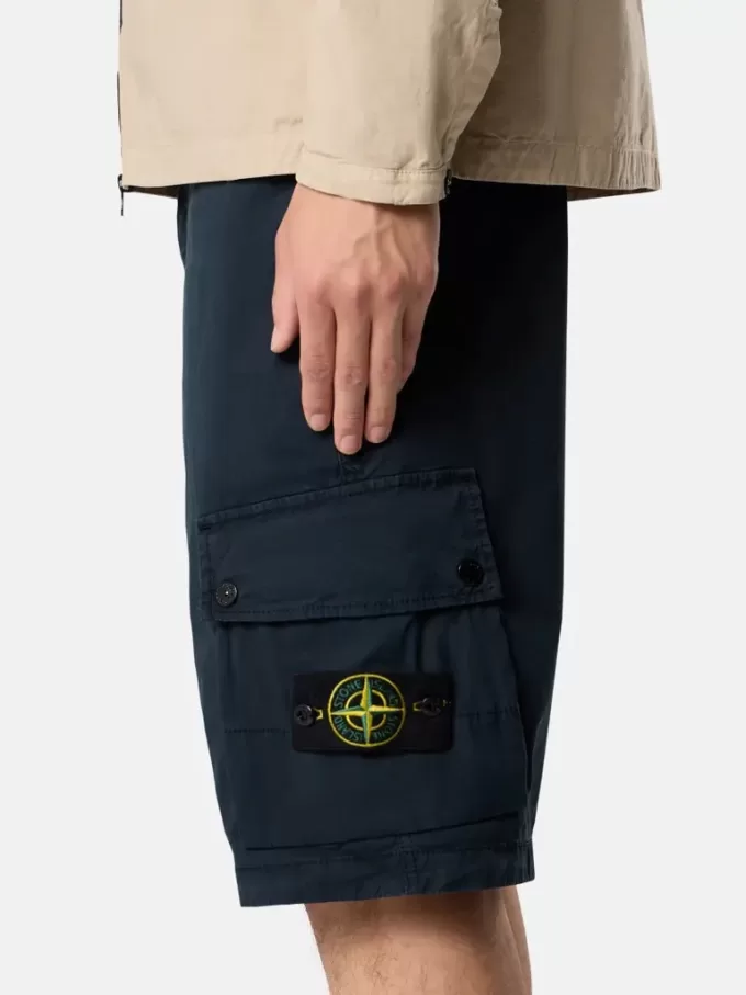 Slim-Fit-Bermudashorts mit Reißverschlusstaschen