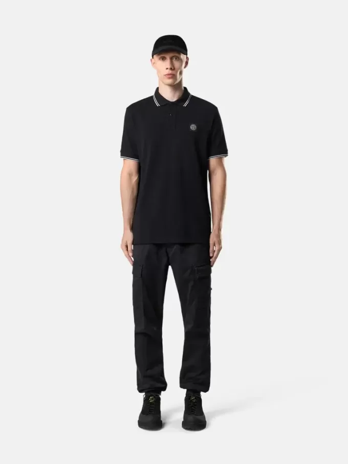 Slim-Fit-Kurzarm-Poloshirt mit gestreiften Details