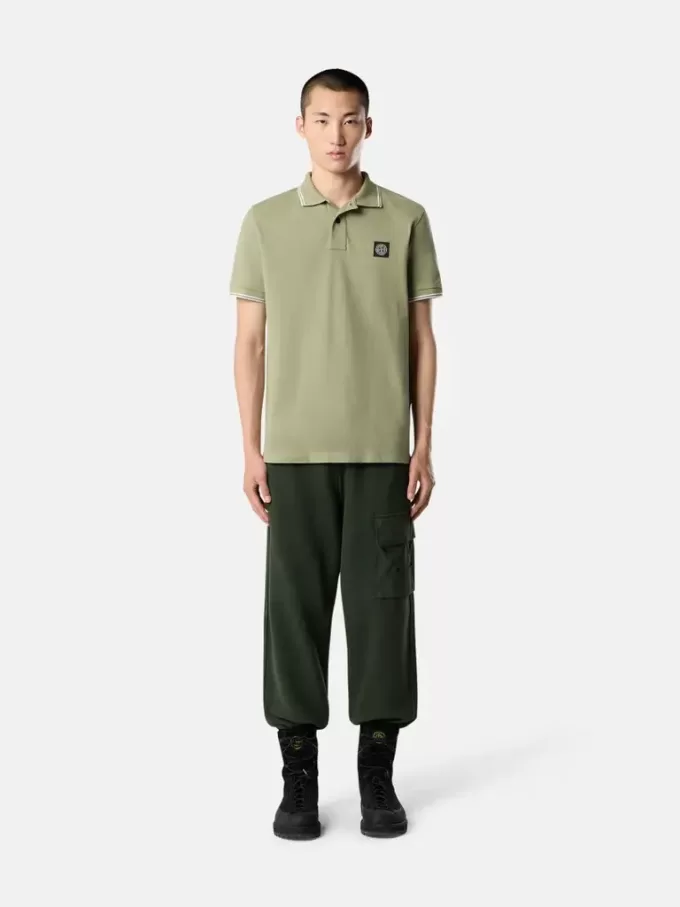 Slim-Fit-Kurzarm-Poloshirt mit gestreiften Details