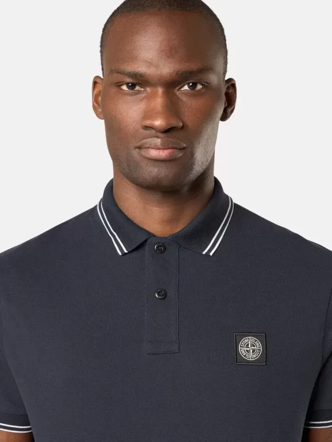 Slim-Fit-Kurzarm-Poloshirt mit gestreiften Details