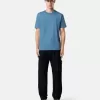 Slim-Fit-T-Shirt mit kurzen Ärmeln und Kompass-Aufnäher