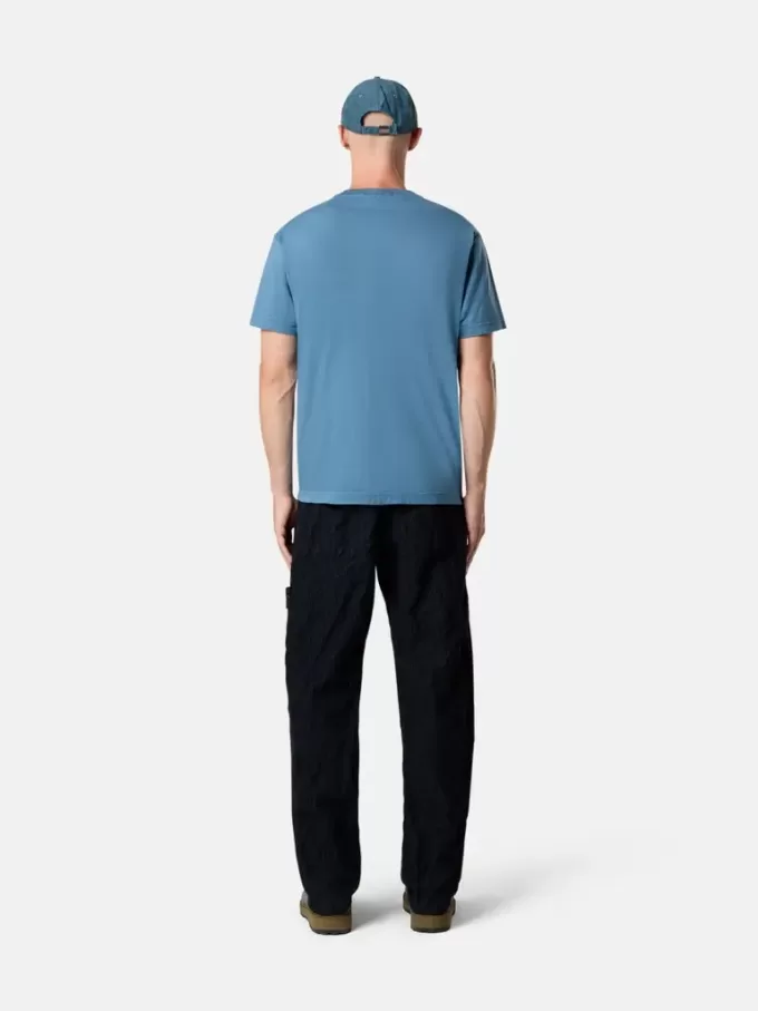 Slim-Fit-T-Shirt mit kurzen Ärmeln und Kompass-Aufnäher